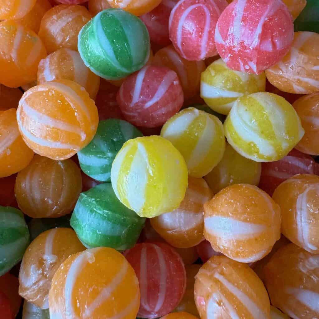 Fruit candy balls